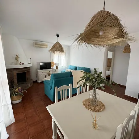 En Con Piscina, Jacuzzi Y Espectaculares Vistas * Frigiliana
