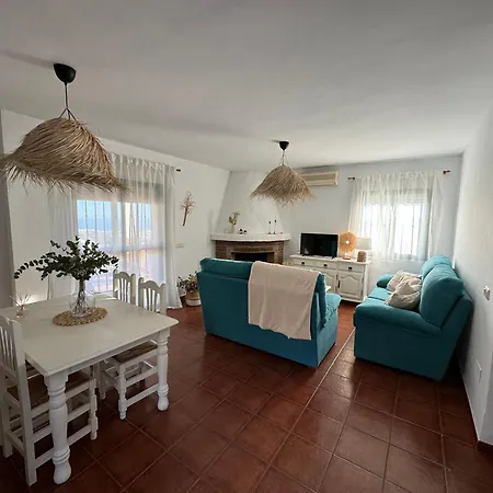 En Con Piscina, Jacuzzi Y Espectaculares Vistas Frigiliana